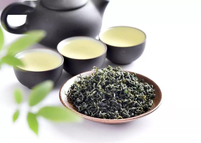 绿茶有哪些功效与作用 绿茶营养价值 鸡肉的营养价值及功效与作用